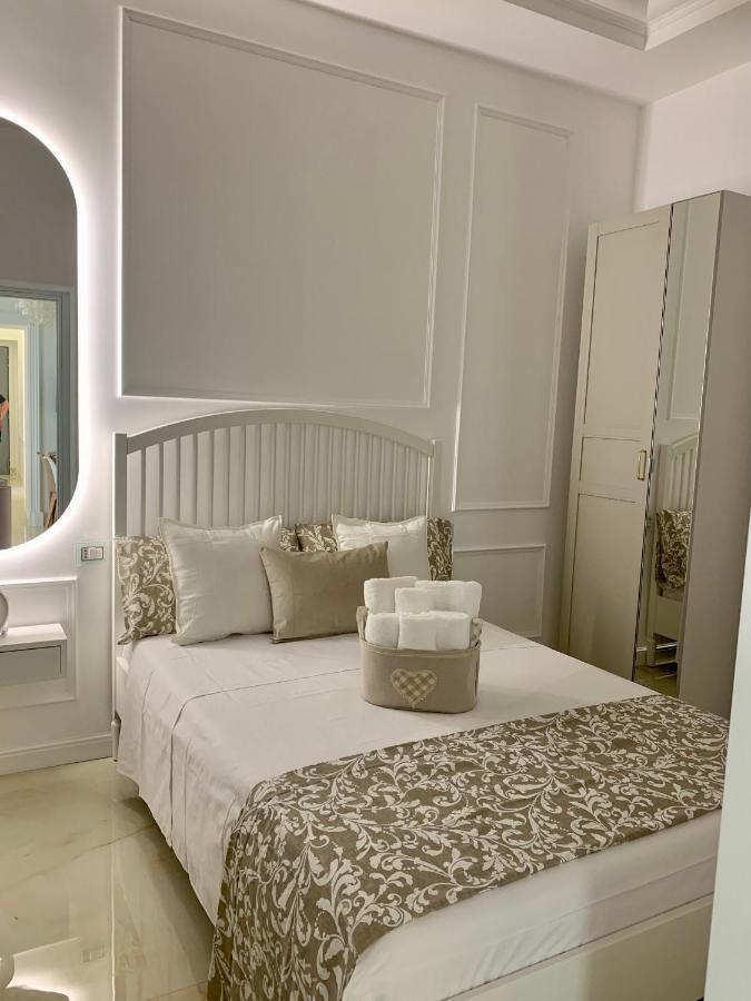 Ferdinando'S Home Неаполь Экстерьер фото